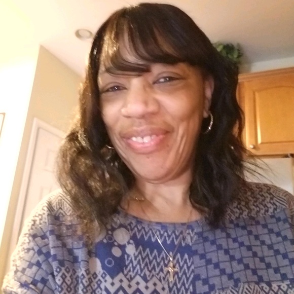 Meet your Posher, Bridget - Picture 1 of 1